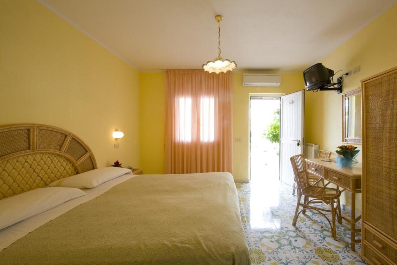 Hotel Terme Fiola Casamicciola Terme Extérieur photo